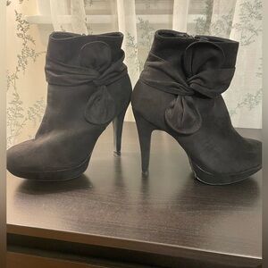 Top Moda platform black suede boots